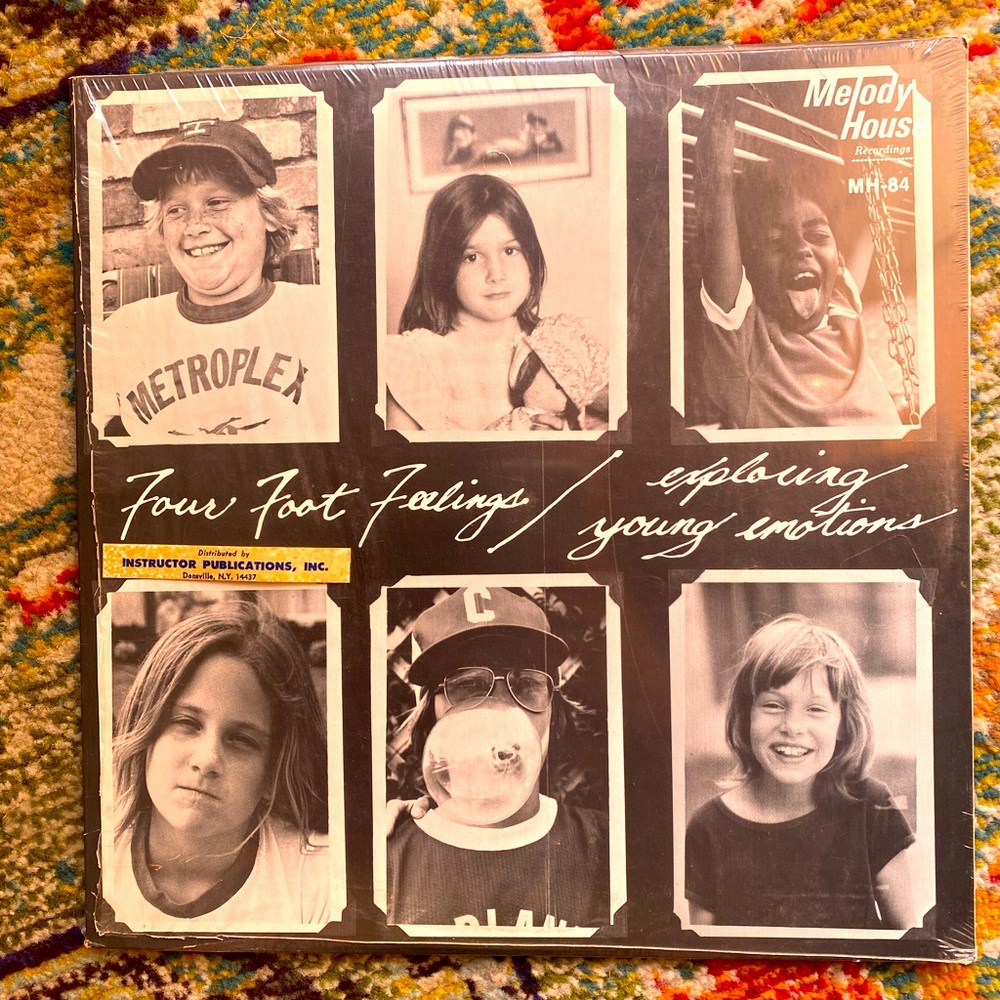 SHARRON LUCKY - FOUR FOOT FEELINGS  1977 RECORDS CHILDRENS FUNK SEALED